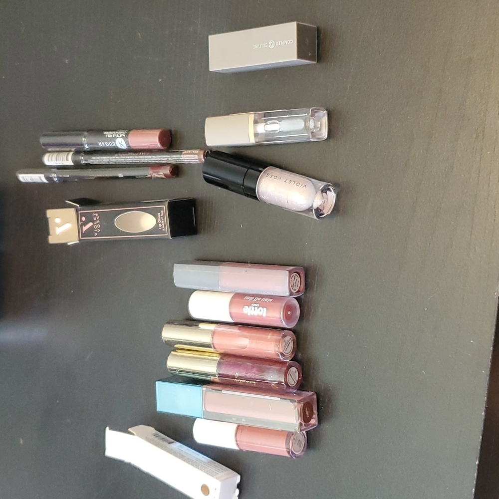 Lip blundle